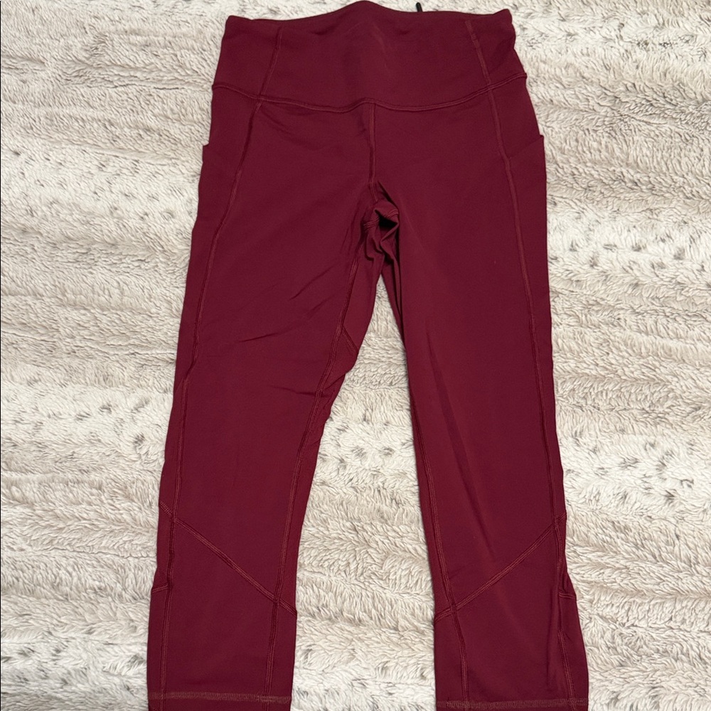 Lululemon pace rival leggings with pockets size 4 great used condition! 23 in